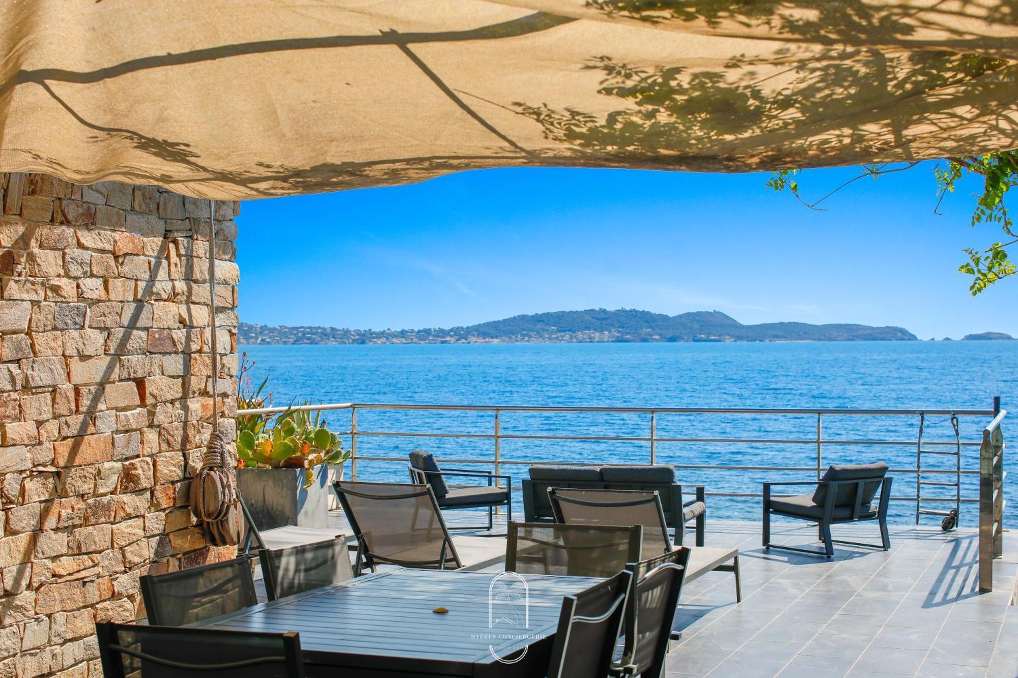 Maison Sur L'Eau-Hyeres-Almanarre-Parkings Clim Wifi By Hc Екстер'єр фото