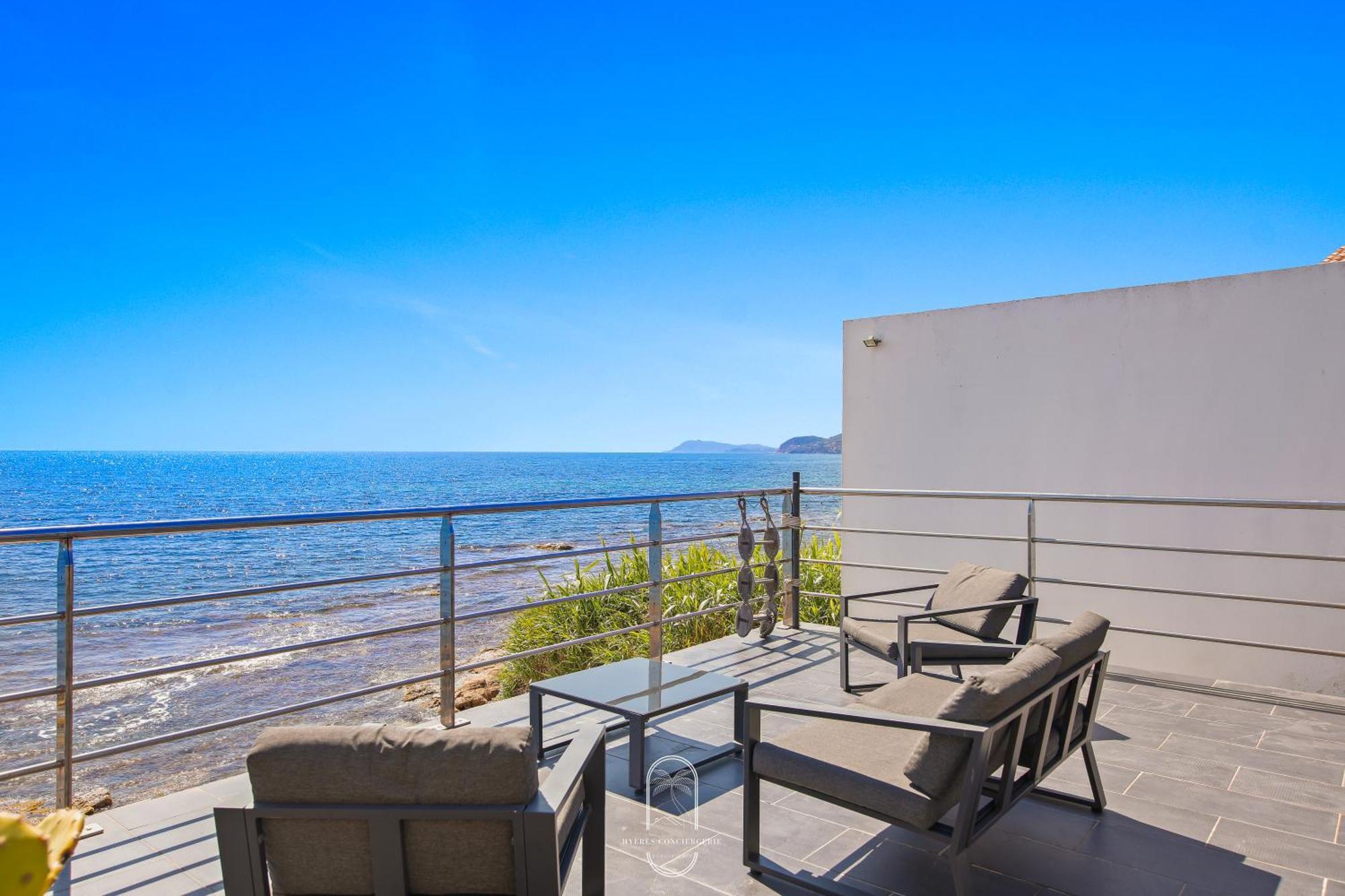 Maison Sur L'Eau-Hyeres-Almanarre-Parkings Clim Wifi By Hc Екстер'єр фото