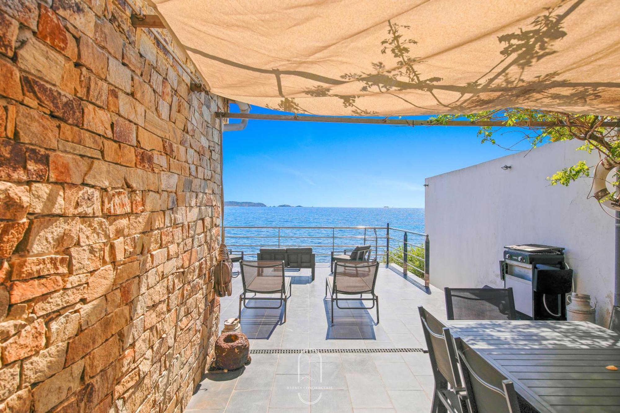 Maison Sur L'Eau-Hyeres-Almanarre-Parkings Clim Wifi By Hc Екстер'єр фото