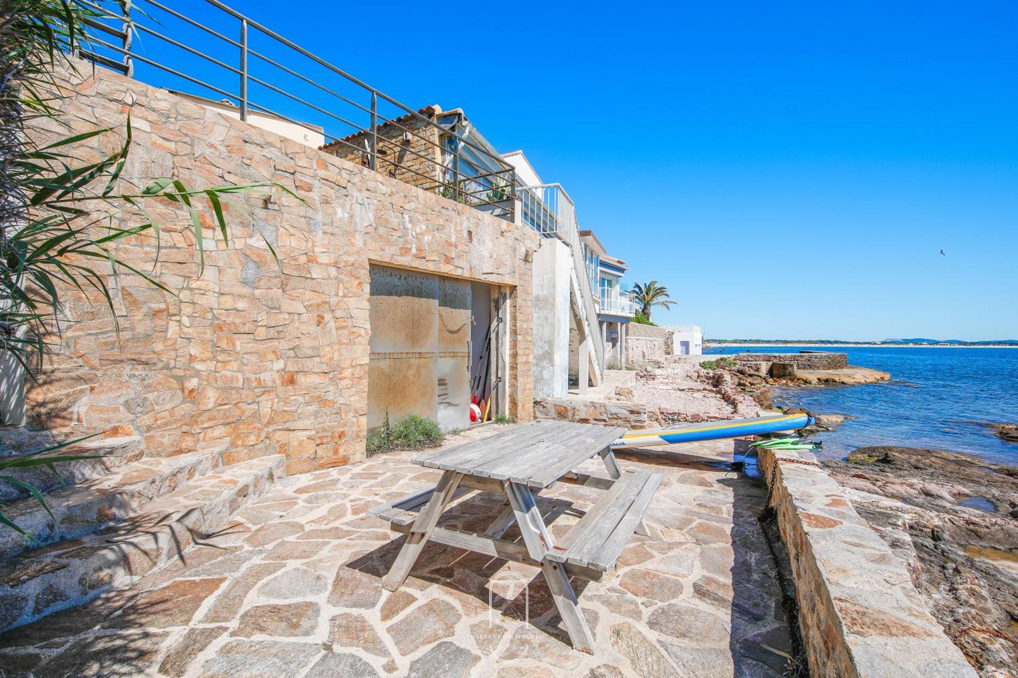 Maison Sur L'Eau-Hyeres-Almanarre-Parkings Clim Wifi By Hc Екстер'єр фото