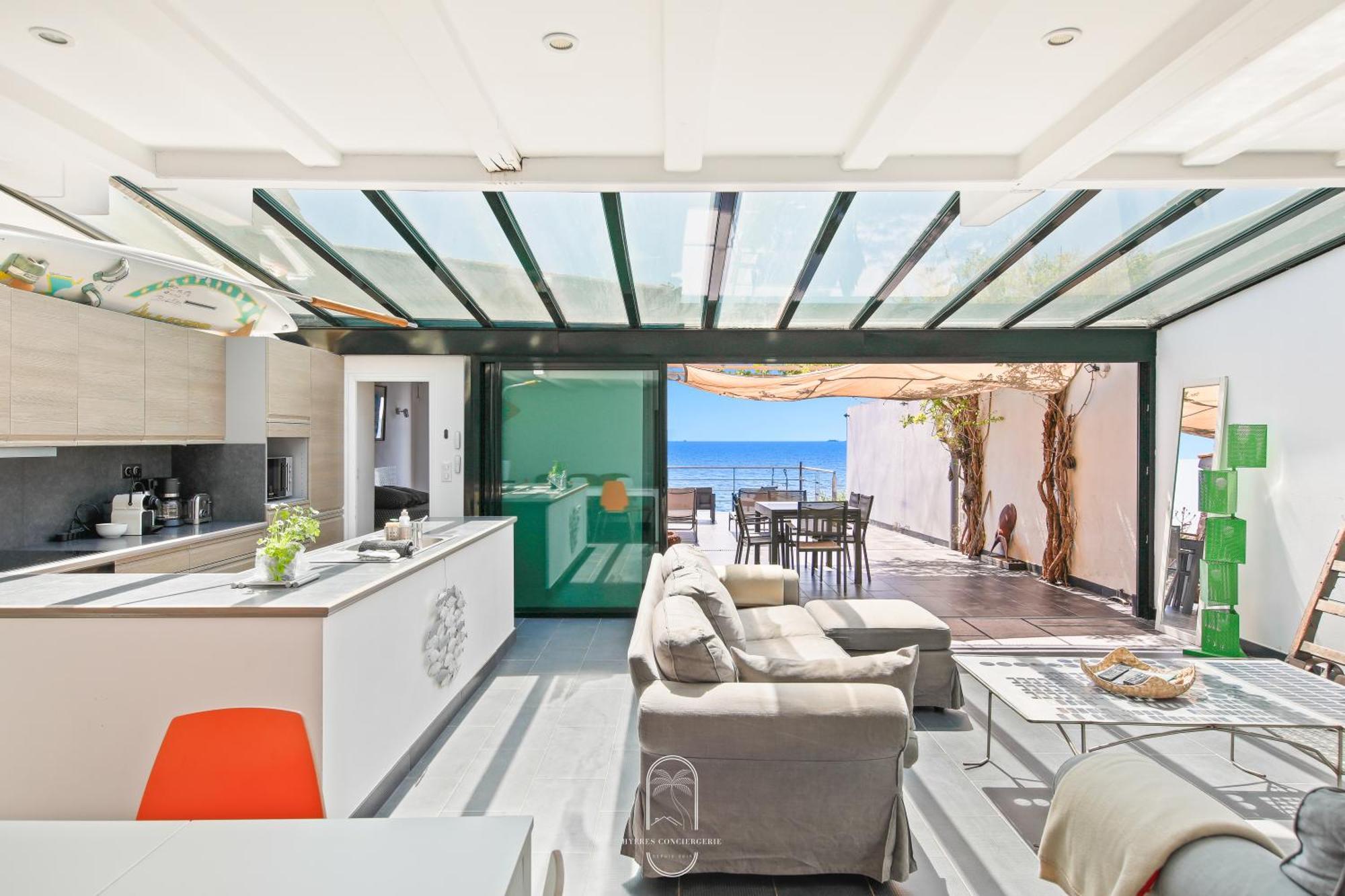 Maison Sur L'Eau-Hyeres-Almanarre-Parkings Clim Wifi By Hc Екстер'єр фото