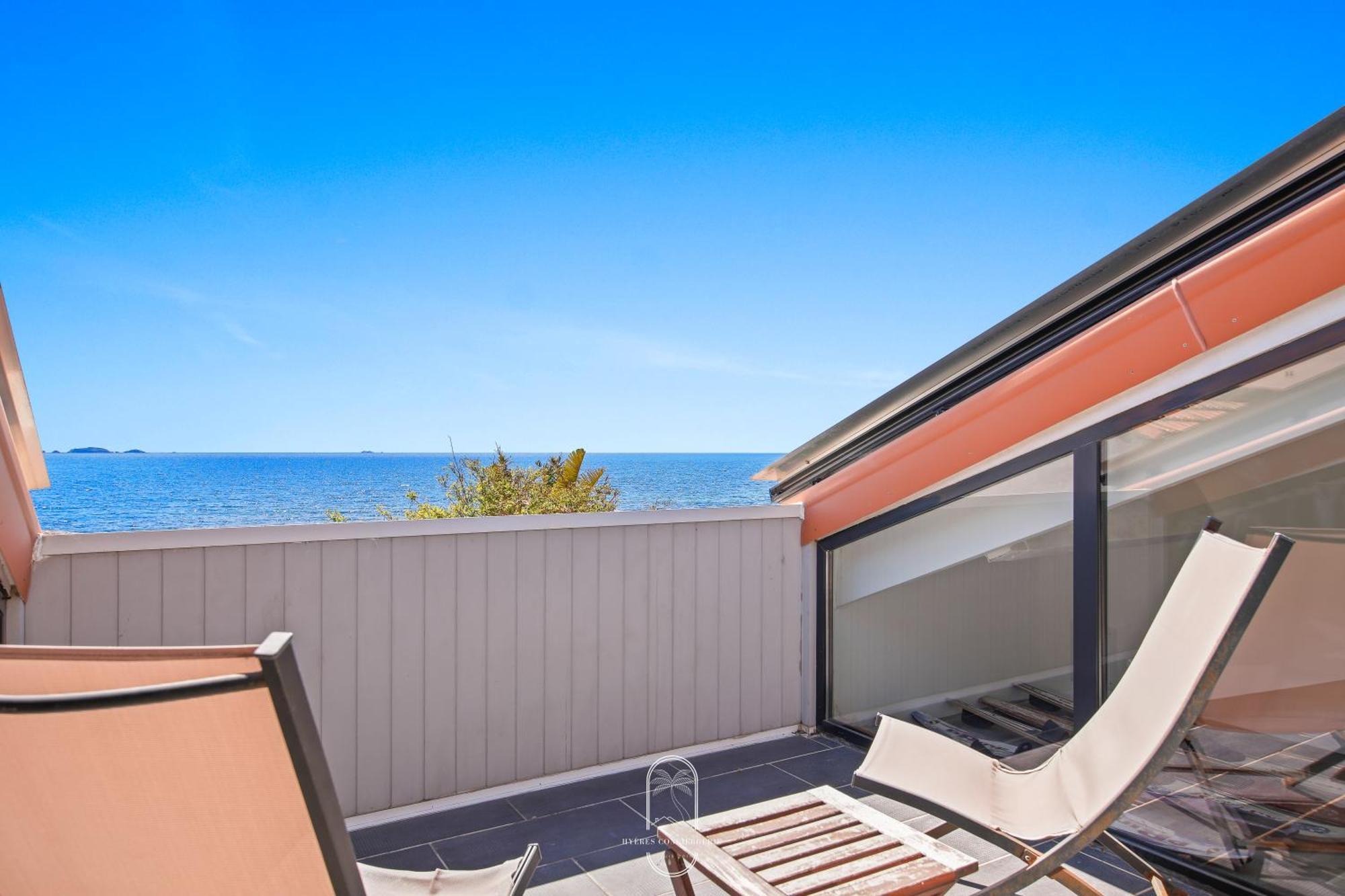 Maison Sur L'Eau-Hyeres-Almanarre-Parkings Clim Wifi By Hc Екстер'єр фото